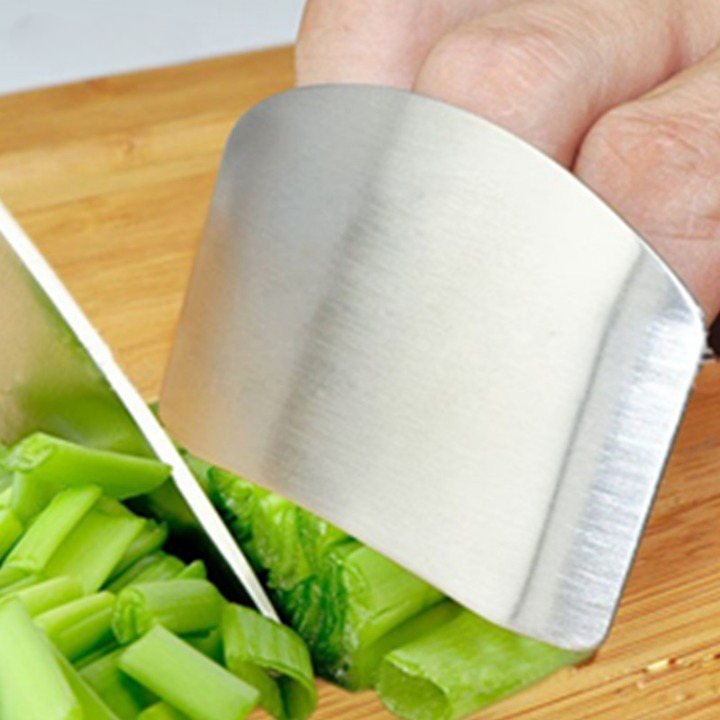 Protège-doigts en acier inoxydable pour cuisine : Protégez vos doigts lors de la préparation des aliments