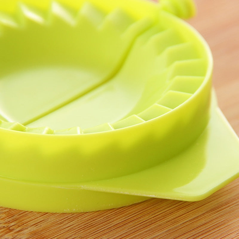 Moule à Ravioli en Plastique - Réalisez Facilement des Raviolis Faits Maison