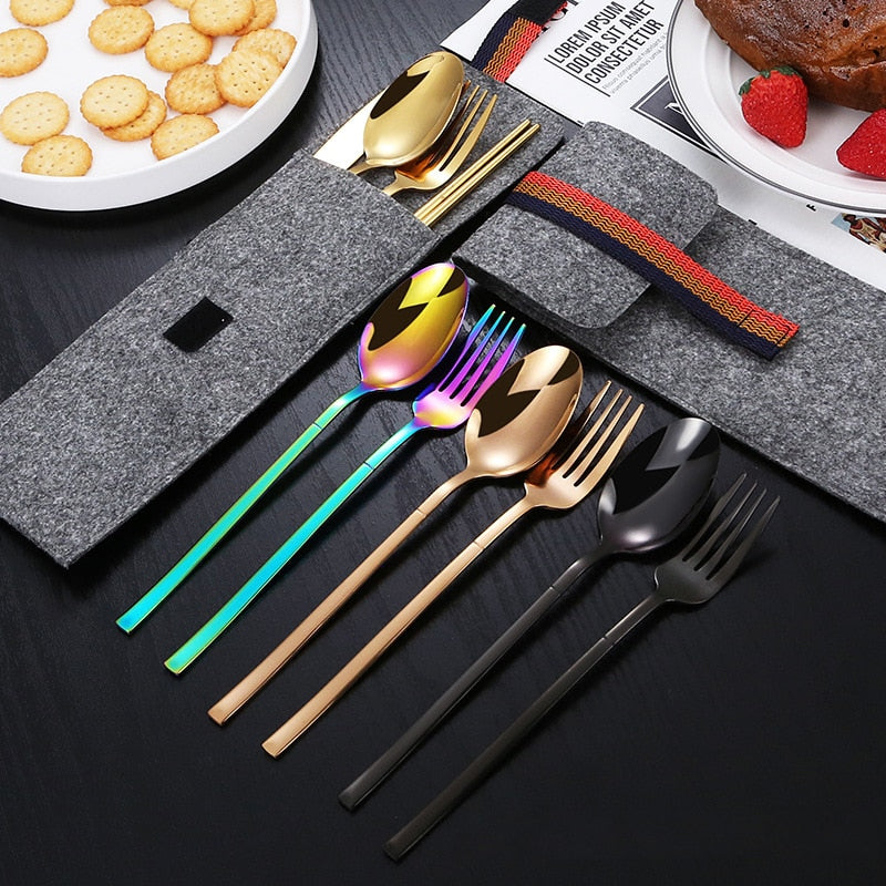 Couverts en Or Design - Ajoutez une touche d'élégance à votre table