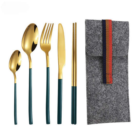 Couverts en Or Design - Ajoutez une touche d'élégance à votre table